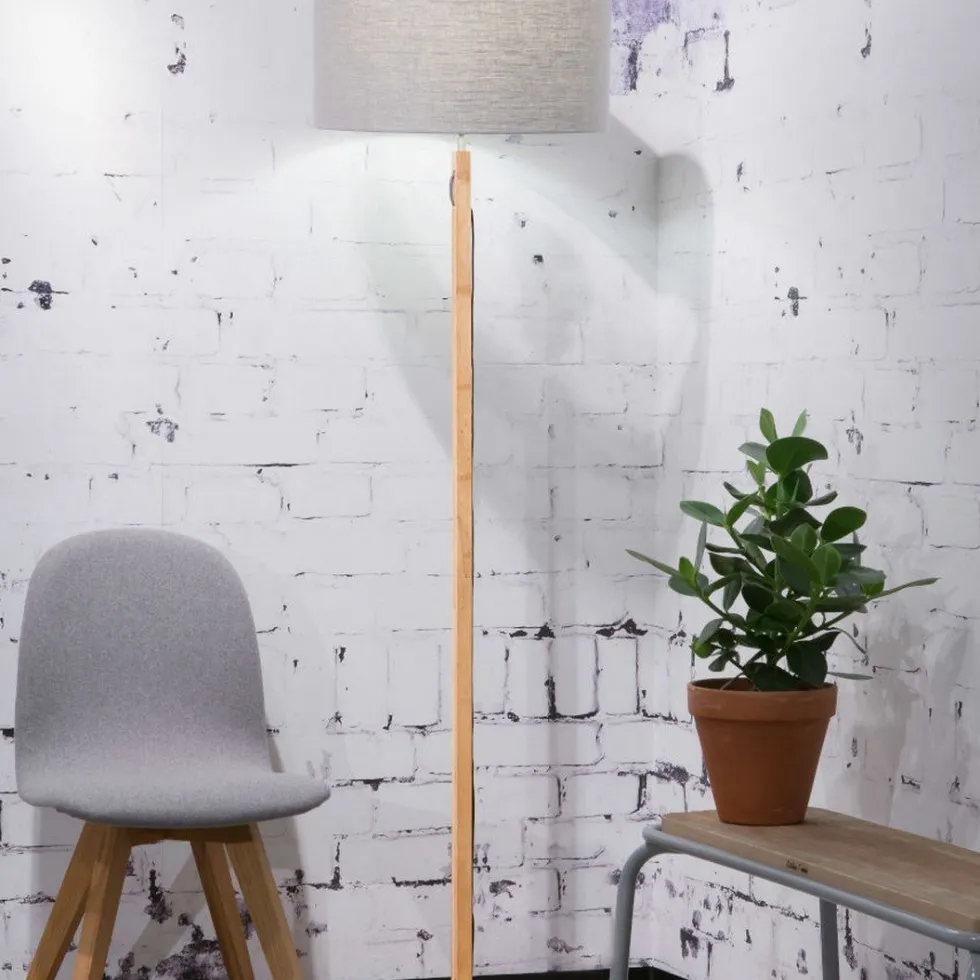 Lampadaire gris clair Fuji - Good & Mojo