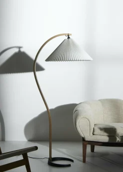 Lampadaire Timberline design Caprani - Gubi