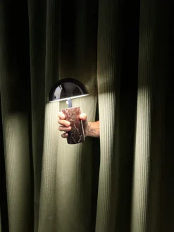 Lampe baladeuse en marbre rouge et abat-jour chromé 15x27cm Adei - Baccaris