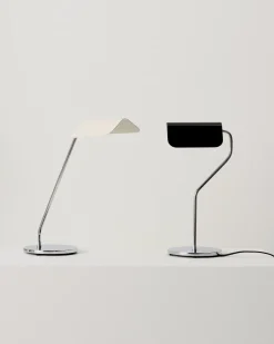 Lampe de bureau base incurvée noire Apex - HAY