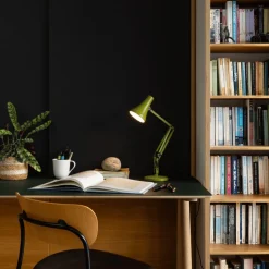 Lampe de bureau en aluminium vert avocado Mini Mini 90 - Anglepoise