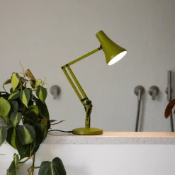 Lampe de bureau en aluminium vert avocado Mini Mini 90 - Anglepoise
