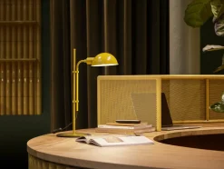 Lampe de bureau en fer moutarde Funiculi S - Marset
