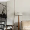 Lampe de table en chêne et abat-jour en tissu crème 60x145cm Horace - Dutchbone