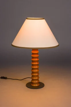 Lampe de table en chêne et abat-jour en tissu crème 30x64cm Horace - Dutchbone