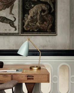 Lampe de table gris claire Gräshoppa - Gubi