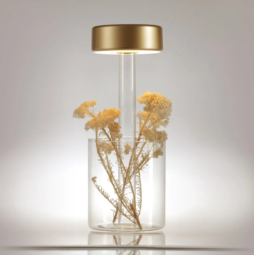 Lampe de table portable en aluminium doré et vase en verre 12x34,8cm AI Collaboration - Maytoni
