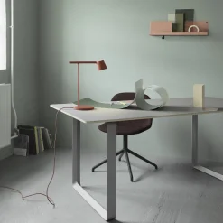 Lampe en aluminium rouge foncé 40 cm Tip - Muuto