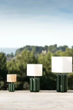 Lampe en hêtre vert et abat-jour en raphia 18 x 30 cm Charlotte - Cosin Paris