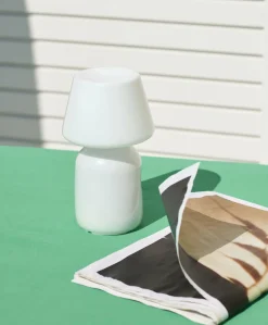 Lampe portable blanche Apollo - HAY