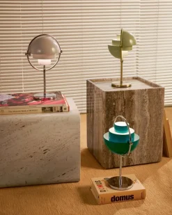 Lampe portable chromé et métal vert turquoise Multi-Lite - Gubi