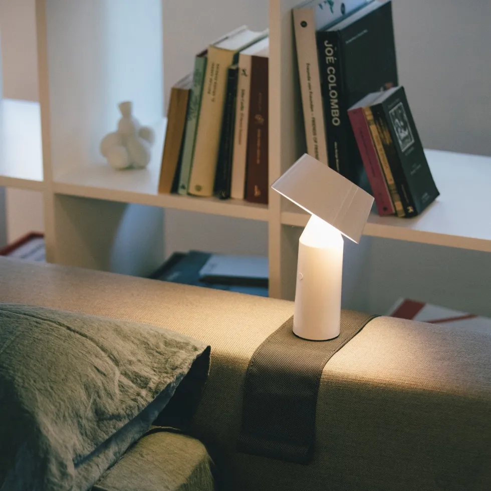 Lampe portable en acier grise 22,5 cm Bicoca - Marset