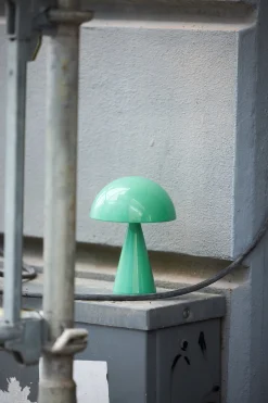 Lampe portable en fer vert 15x20cm Mush - Hübsch