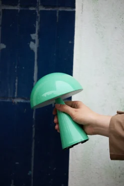Lampe portable en fer vert 15x20cm Mush - Hübsch