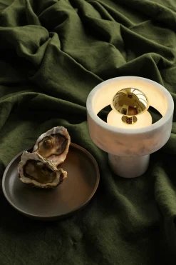 Lampe portable en marbre blanc et doré 19cm Stone - Tom Dixon