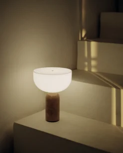 Lampe portable en marbre Breccia Pernice 24 cm Kizu - New Works
