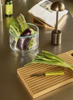 Lampe portable en métal laiton bruni Taten - Hübsch