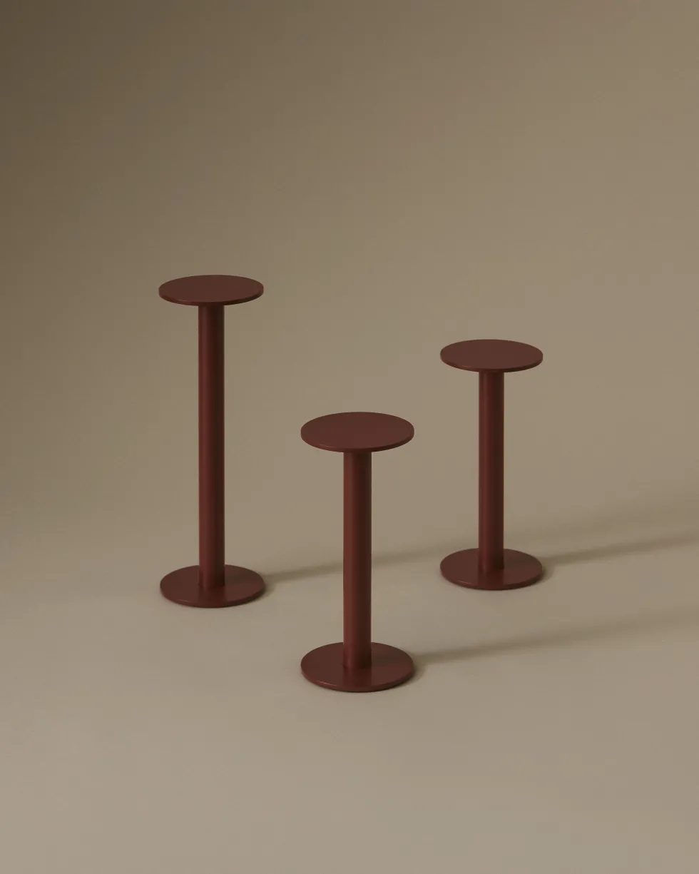 Lampe portable en métal rouge 220cm Host - Hay