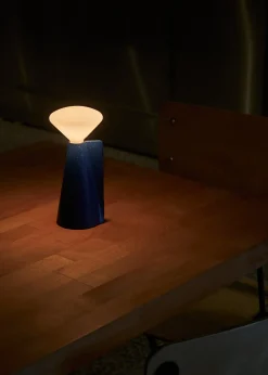 Lampe portable en pierre bleu cobalt 8x19 cm Mantle - Tala