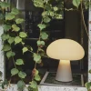 Lampe portable en verre dépoli 24x22 cm Obello - Gubi