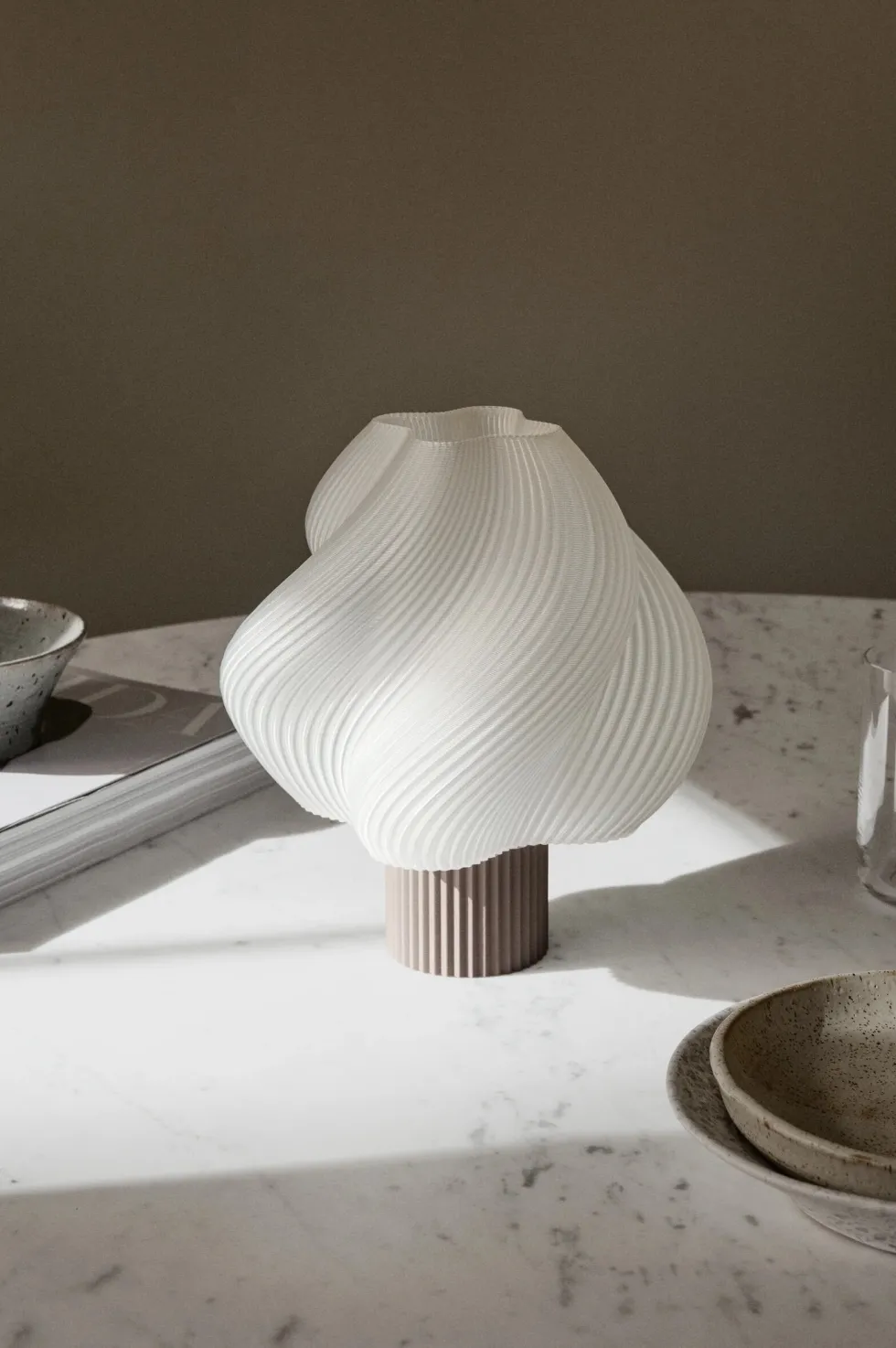 Lampe portable mocha 23 cm Soft serve - Crème Atelier