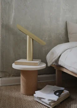Lampe à poser en laiton T - Frama