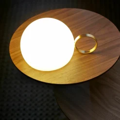 Lampe à poser sans fil dorée avec petit anneau Circ - Estiluz