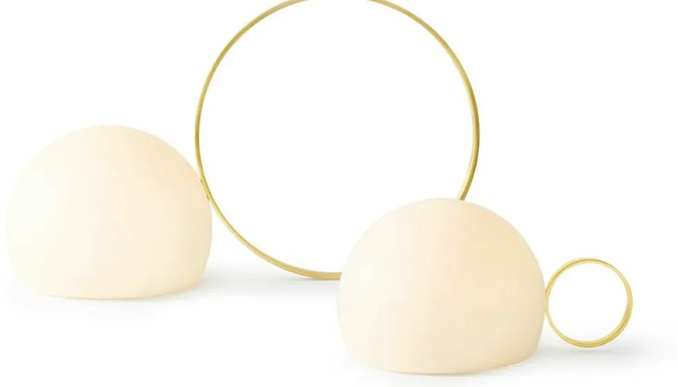 Lampe à poser sans fil dorée avec petit anneau Circ - Estiluz