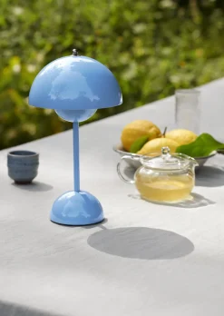 Lampe à poser sans fil swim blue Flowerpot VP9 - &tradition
