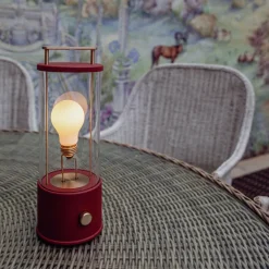Lampe sans fil en aluminium rouge Pomona 13,5 x 12,5 cm The Muse x Farrow & Ball - Tala