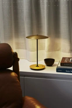 Lampe sans fil en laiton brossé et aluminium blanc Ginger 20 M - Marset