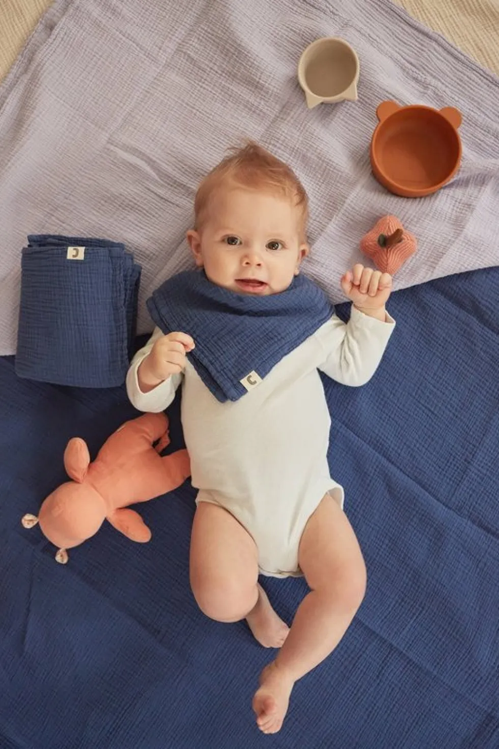 Lange en gaze de coton 90 x 90 cm lavande Les Petits - The Cool Republic