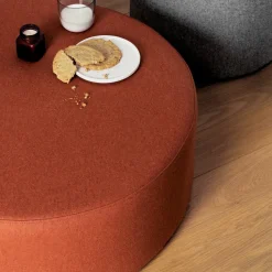 Large pouf en laine terracotta 25 cm Folk - noo.ma