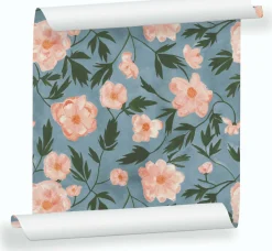Lé de papier peint fleuri sur fond bleu clair Aude - Mues Design