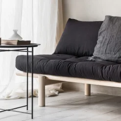 Lit de jour en bois naturel et matelas vert olive Pace - Karup Design