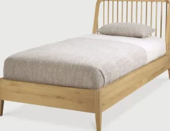 Lit en bois Spindle - Ethnicraft