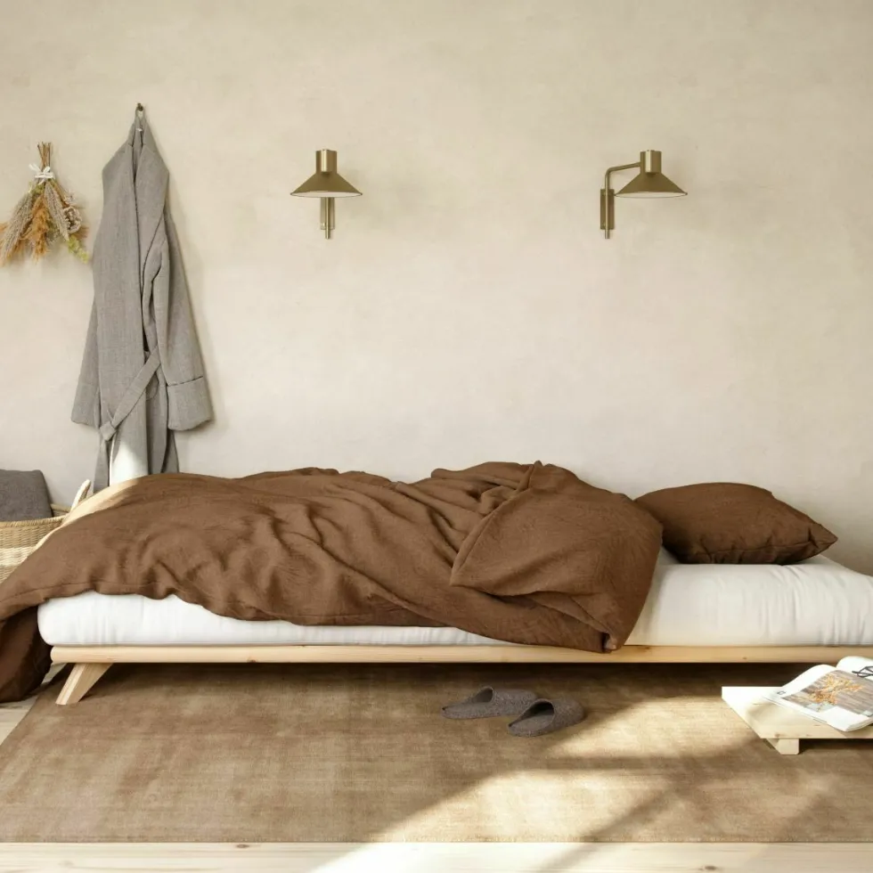 Lit en pin clair et matelas écru 90cm Senza Double latex - Karup Design
