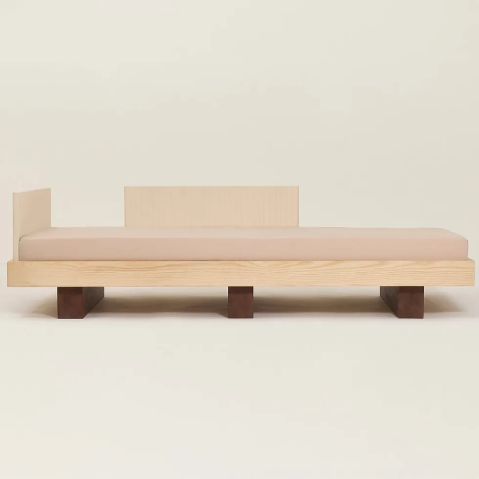 Lit junior en bois massif d'hévéa et frêne naturel 160x70cm Heju x Nobodinoz - Nobodinoz