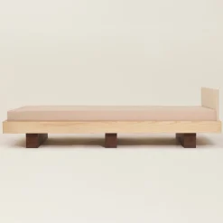 Lit junior en bois massif d'hévéa et frêne naturel 160x70cm Heju x Nobodinoz - Nobodinoz