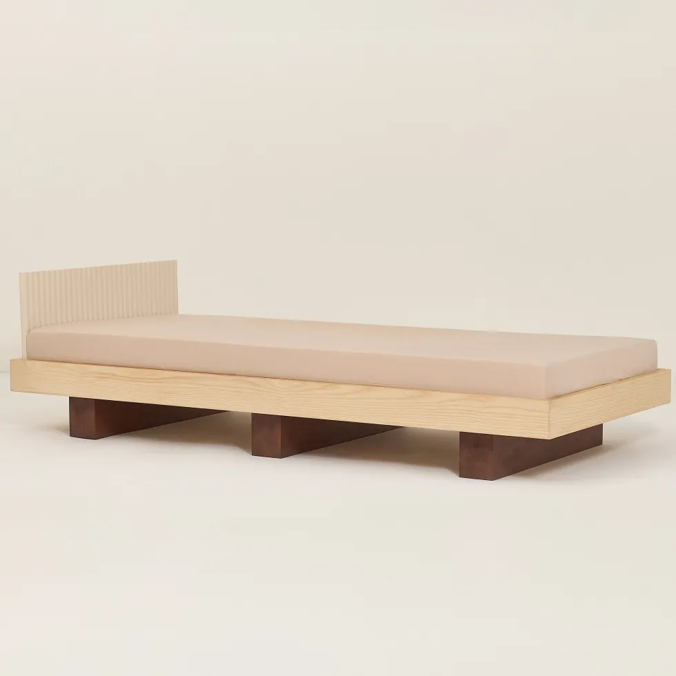 Lit junior en bois massif d'hévéa et frêne naturel 160x70cm Heju x Nobodinoz - Nobodinoz
