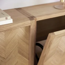 Meuble à chaussures en chêne motif chevron - Hübsch