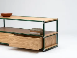 Meuble TV en bois et acier vert 130x50x53cm - Custom Form