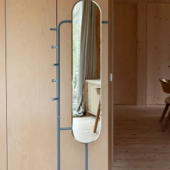 Miroir à poser en acier bleu 179cm Vero - Zuiver