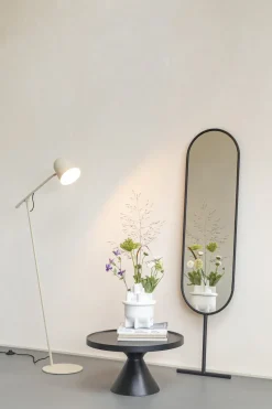 Miroir à poser en acier noir 165cm Tess - Zuiver