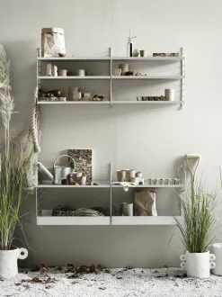 Montant mural gris brillant 50x30 cm - String furniture