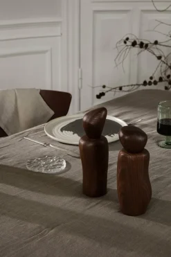 Moulin en frêne marron foncé Cairn - Ferm Living