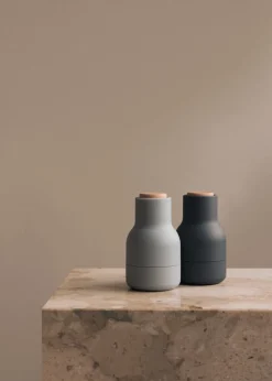2 Moulins à sel et à poivre en céramique vert et beige Bottle Grinder - Audo