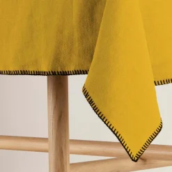 Nappe rectangulaire jaune ocre et feston noir 140 x 320 cm Nino - Madura