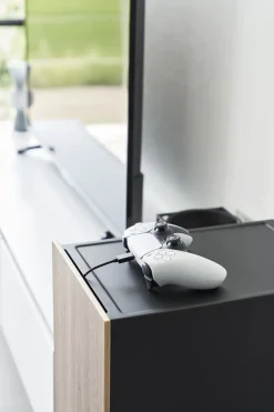 Organisateur de console de jeux en acier noir 36,5x24,7x60,3cm - Yamazaki