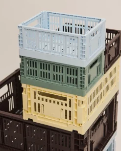 Panier en plastique recyclé bleu ciel 26,5 x 34,5 x 14 cm Colour Crate - HAY
